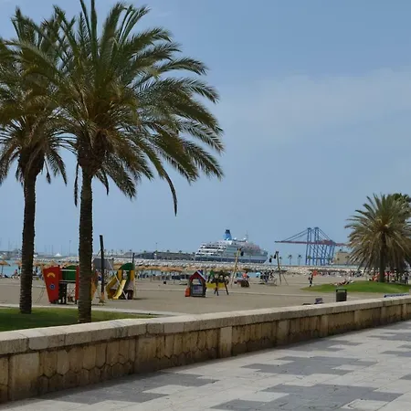 Daire Homely Plaza Montano *