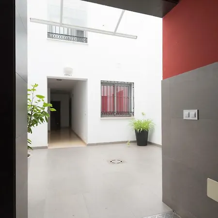 Apartment Homely Plaza Montano